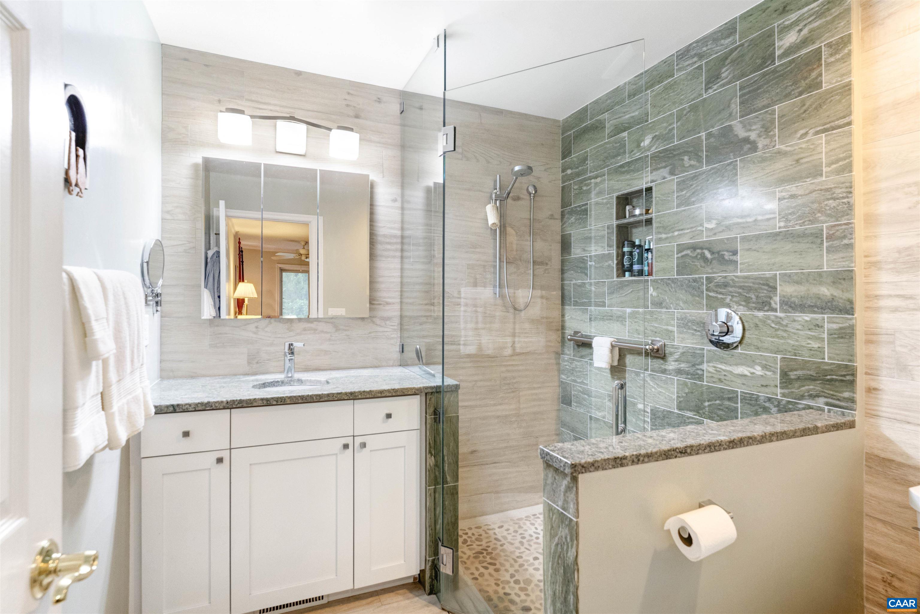 1303 BRANCHLANDS DR