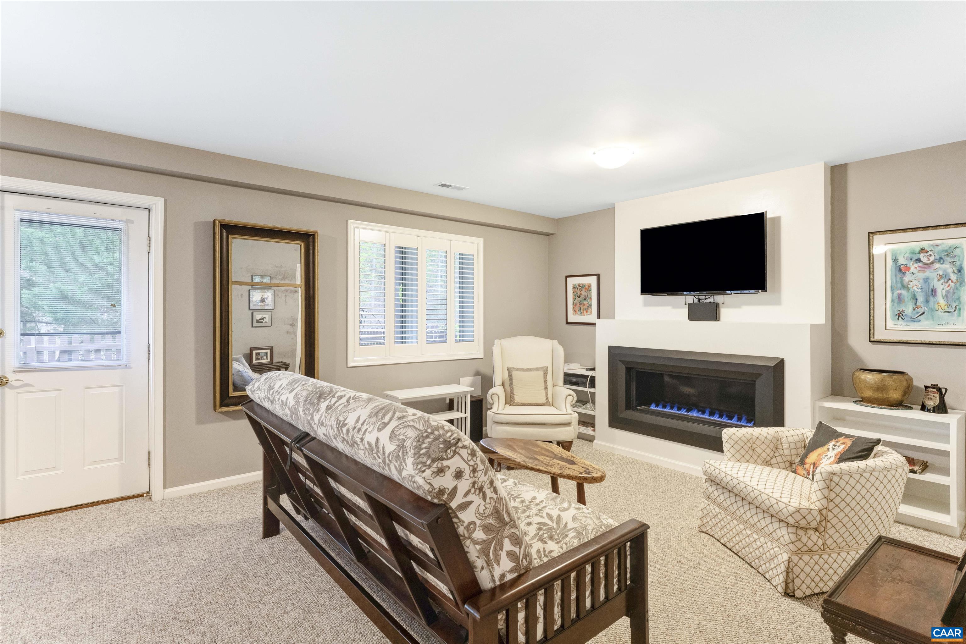 1303 BRANCHLANDS DR