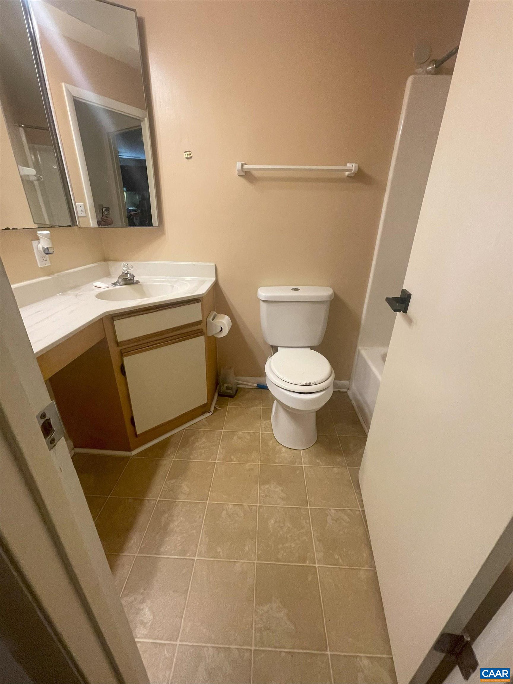 103 TURTLE CREEK RD Unit: 4