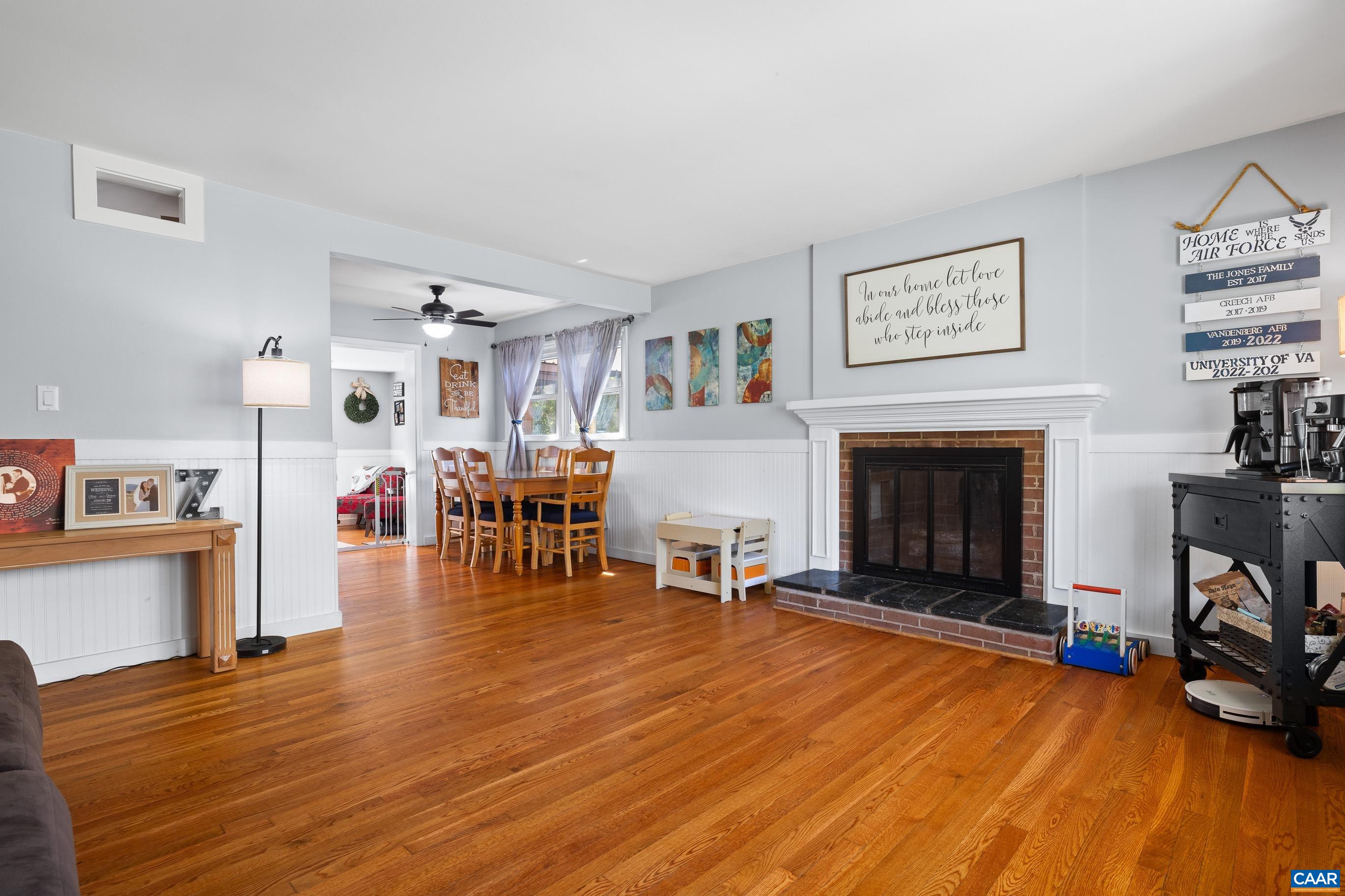 2226 BANBURY ST