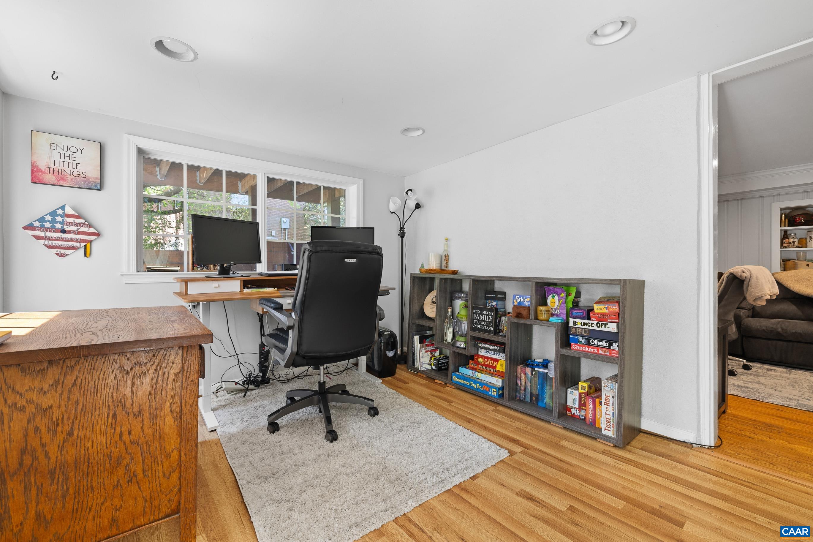 2226 BANBURY ST