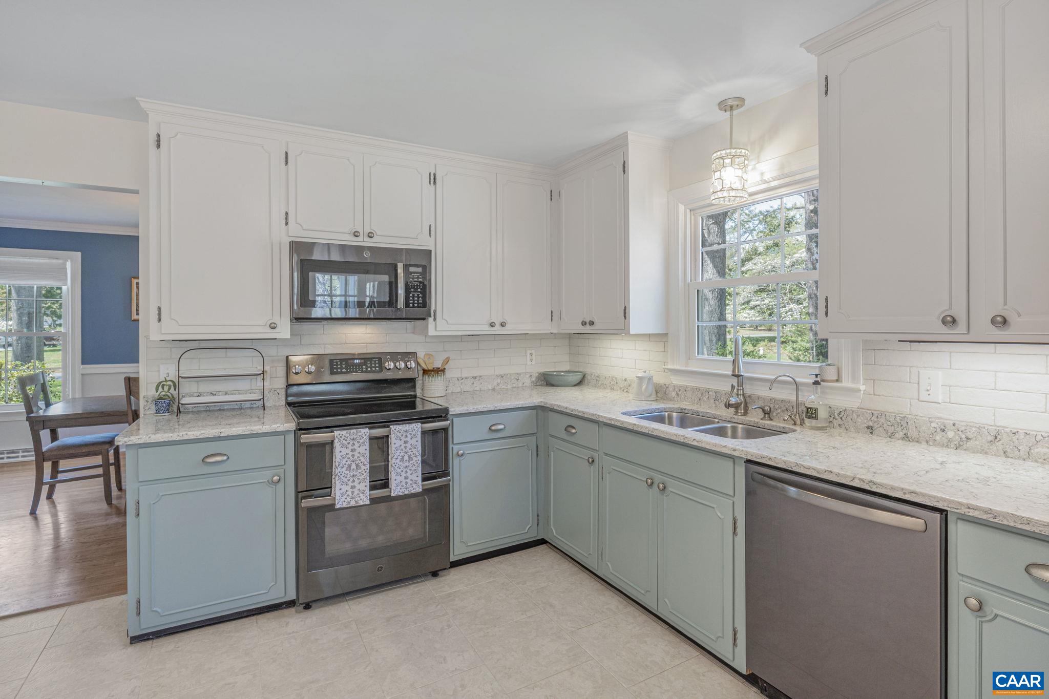 2315 WESTOVER DR
