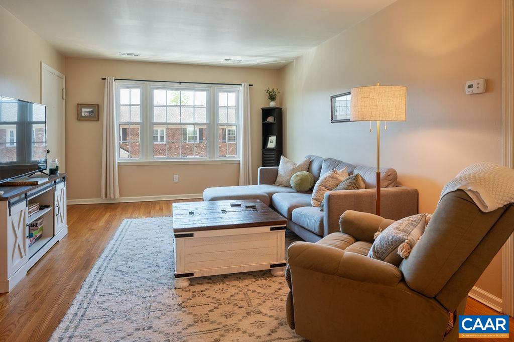 162 HESSIAN HILLS WAY Unit: 4