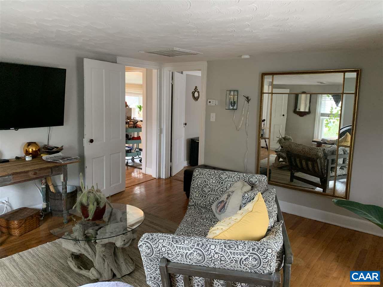 804 HINTON AVE Unit: B