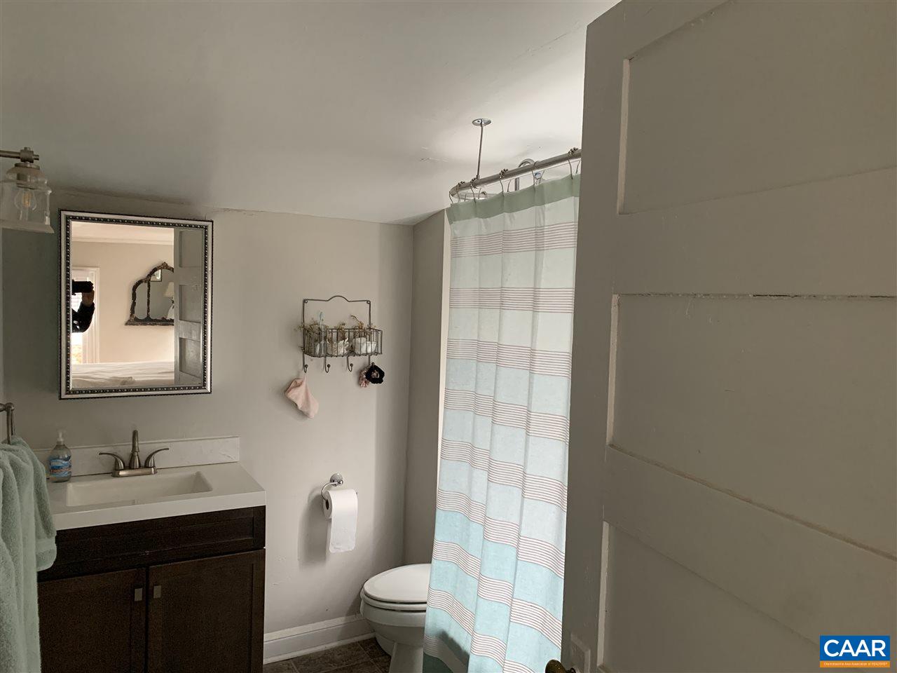 804 HINTON AVE Unit: B