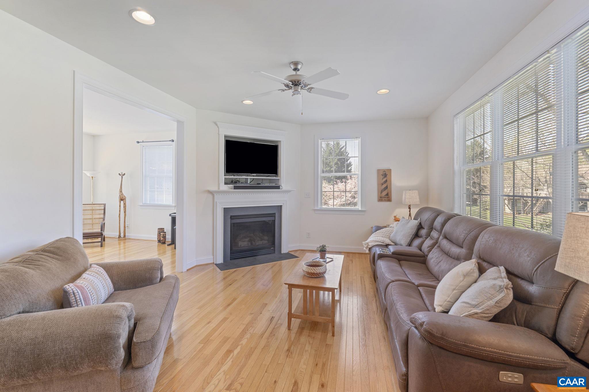 55 LAKE DR
