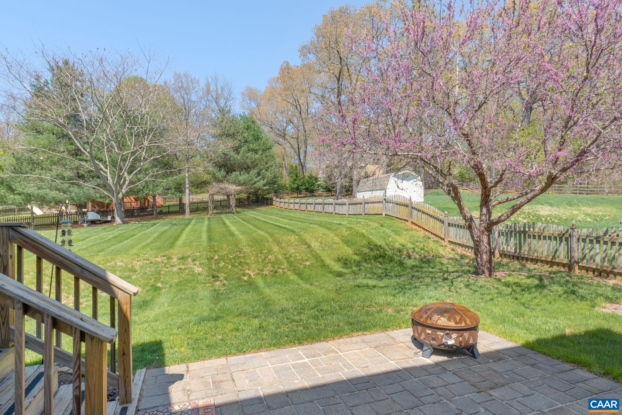 55 LAKE DR