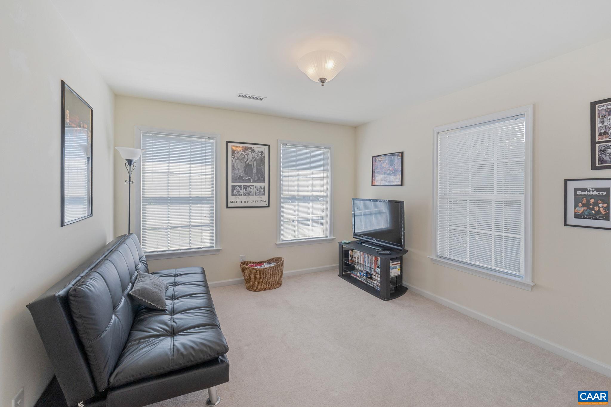 55 LAKE DR