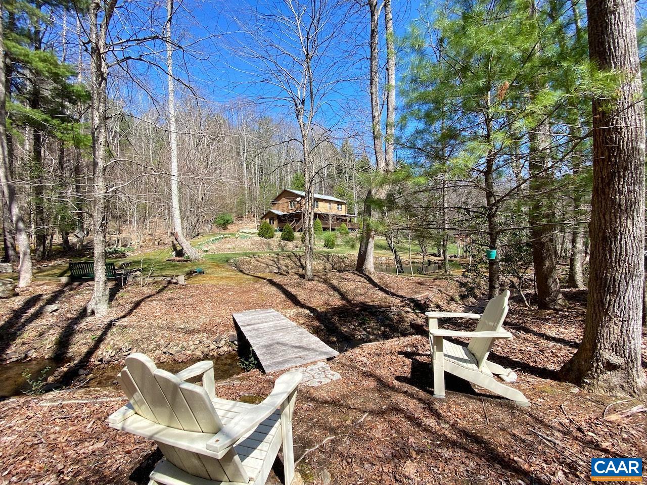 961 FORK MOUNTAIN LN