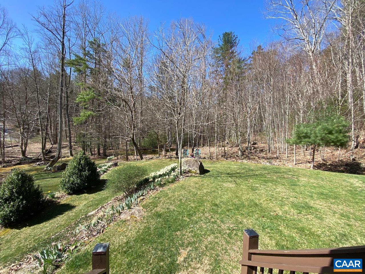 961 FORK MOUNTAIN LN