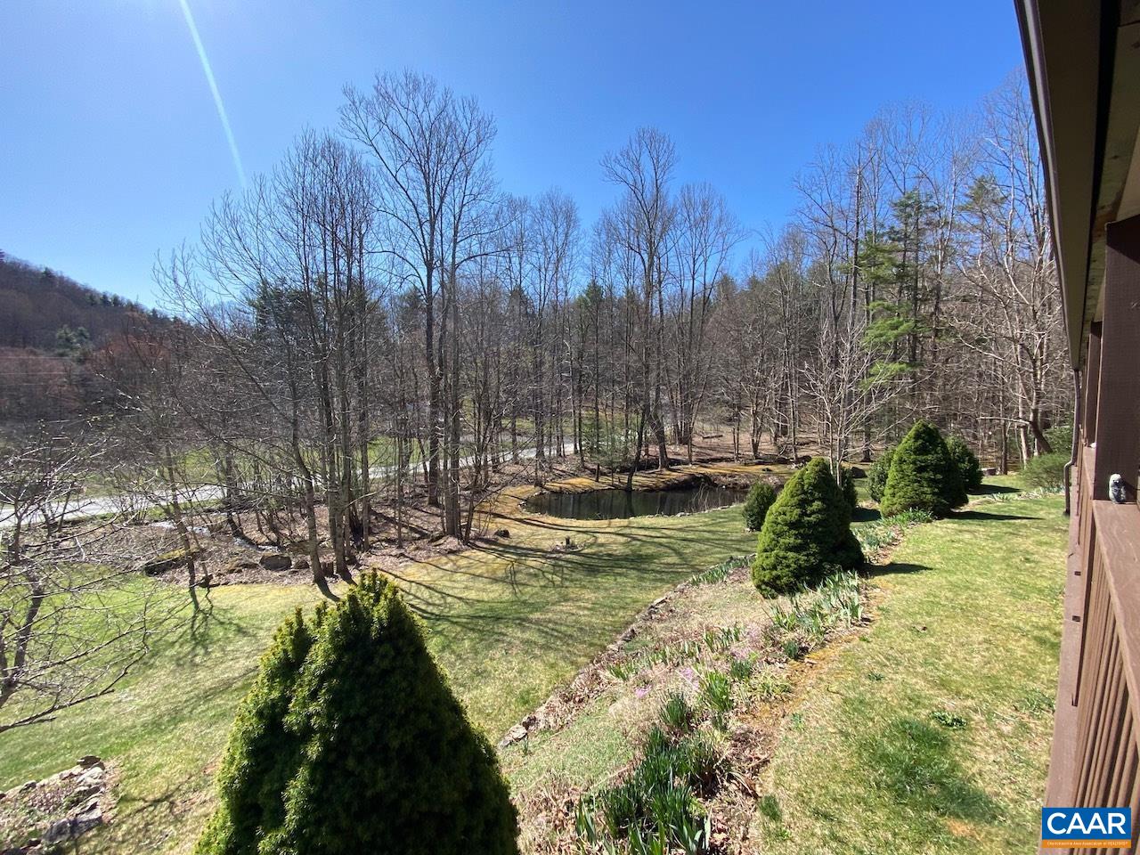 961 FORK MOUNTAIN LN