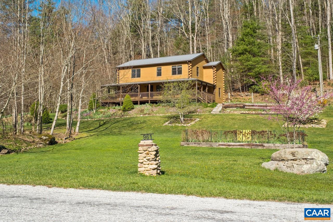 961 FORK MOUNTAIN LN