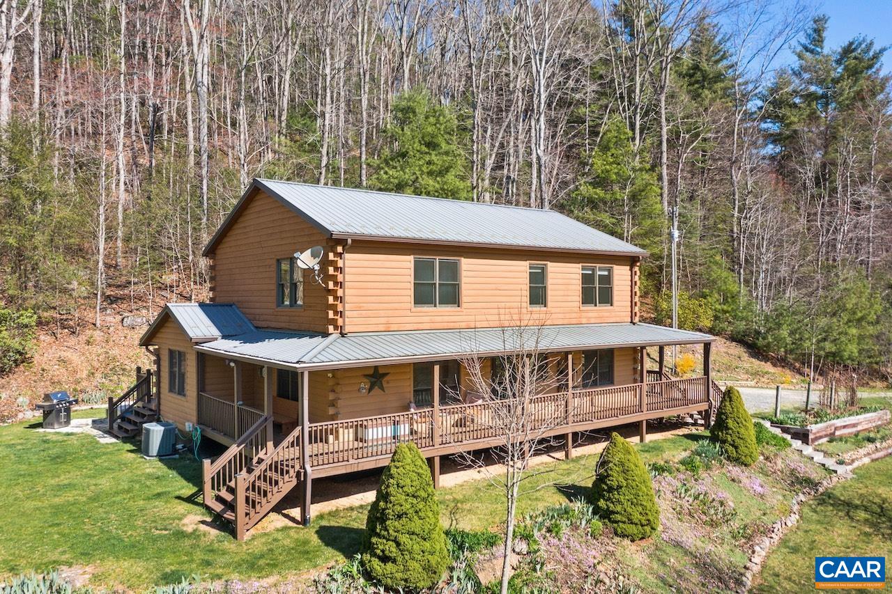 961 FORK MOUNTAIN LN