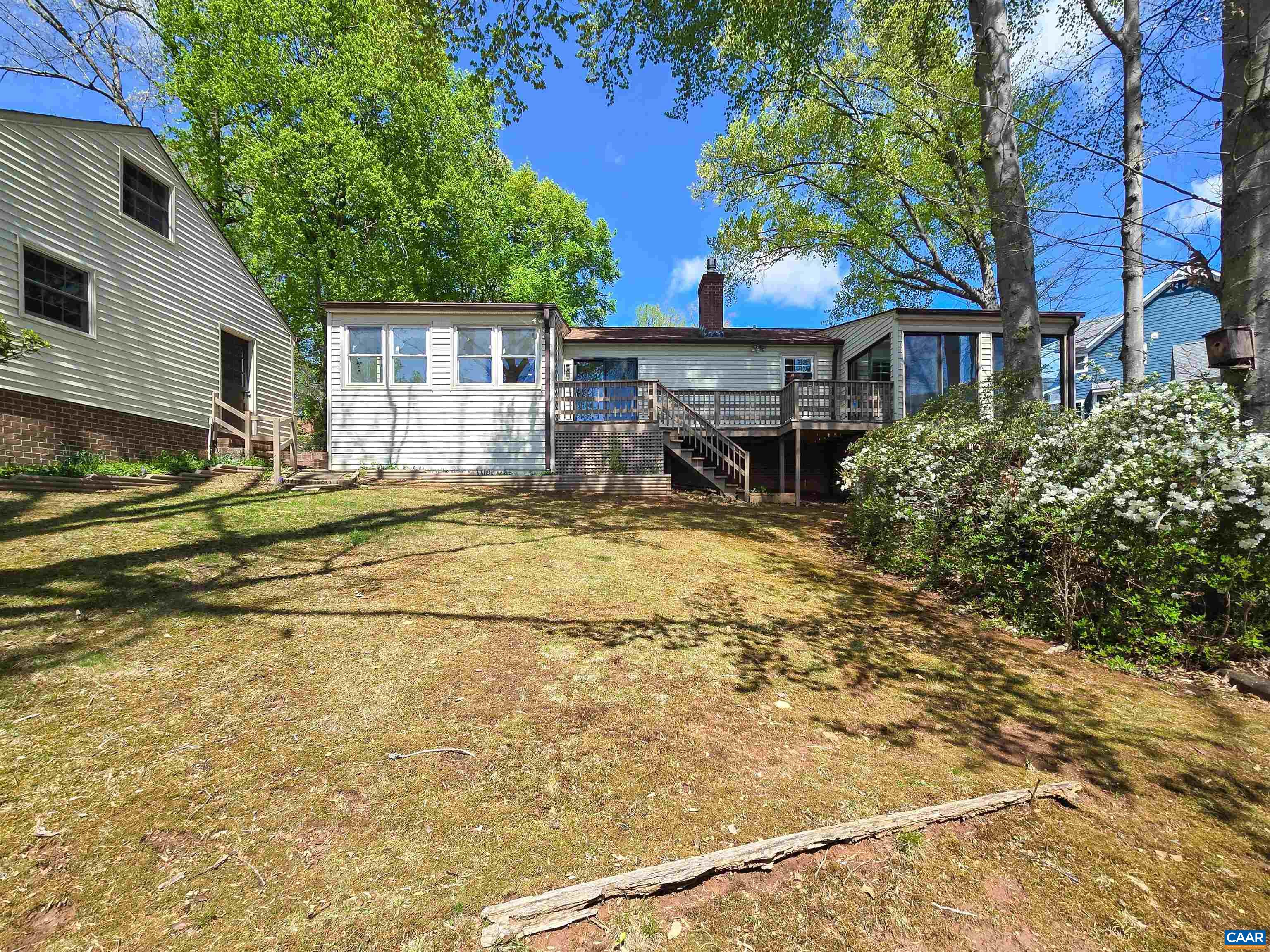 1129 VEGAS CT