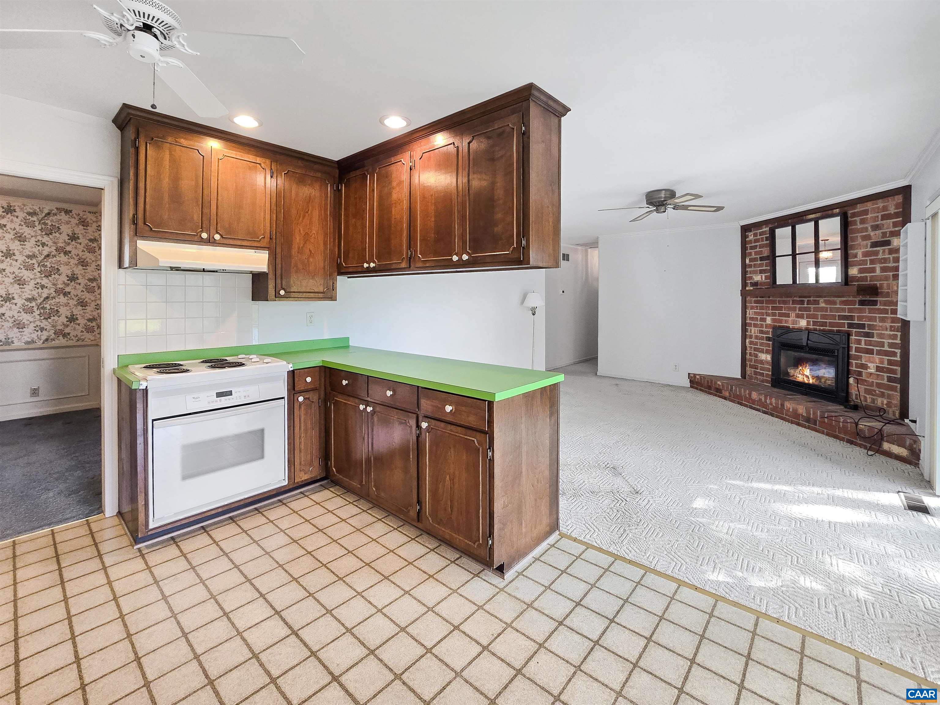 1129 VEGAS CT