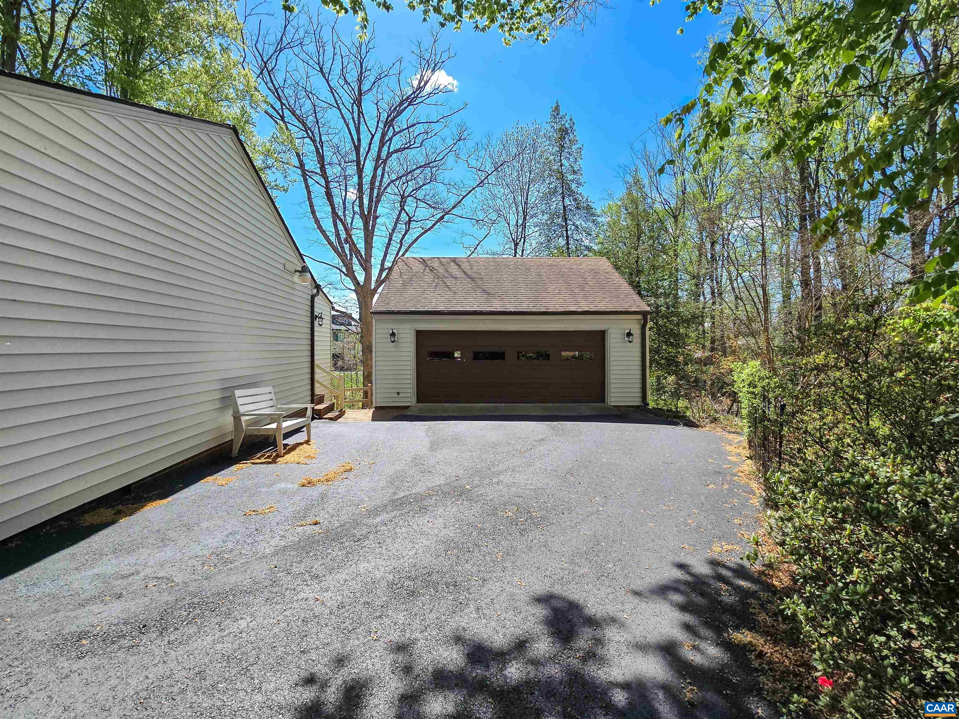 1129 VEGAS CT