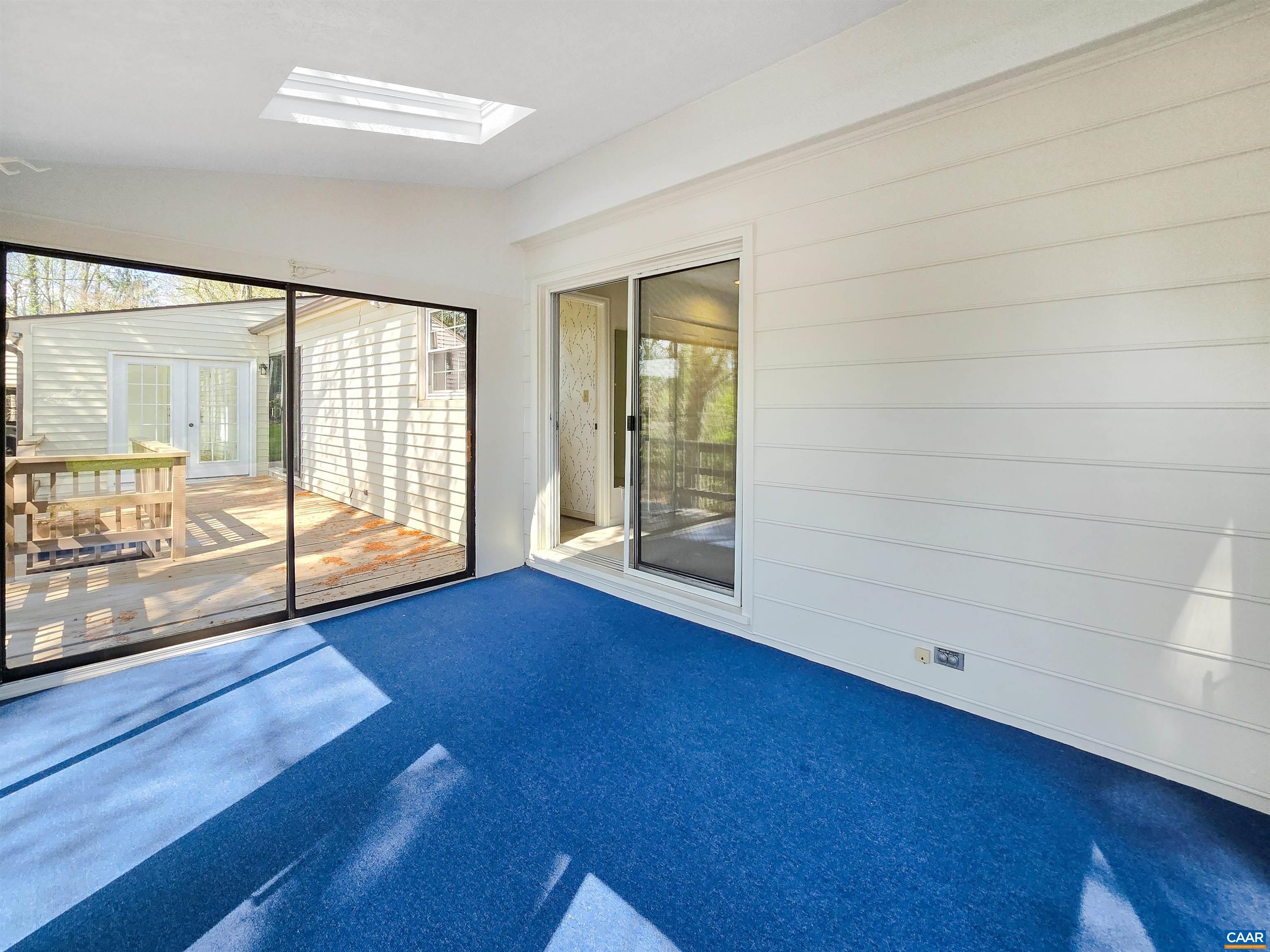 1129 VEGAS CT