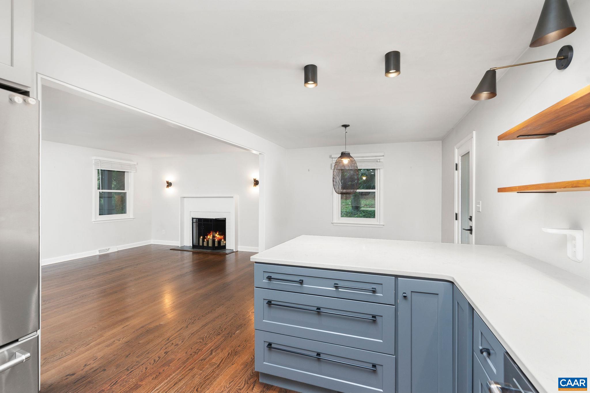 113 DENICE LN