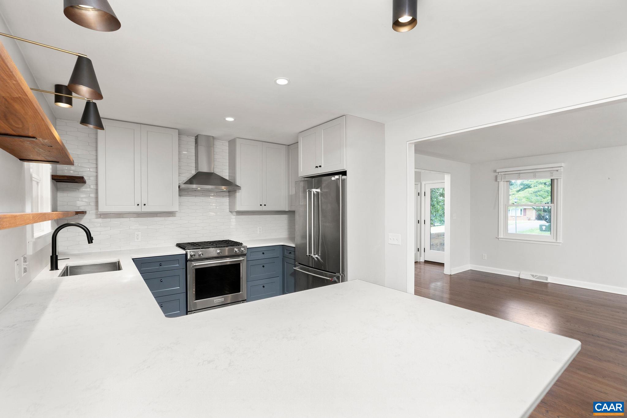 113 DENICE LN