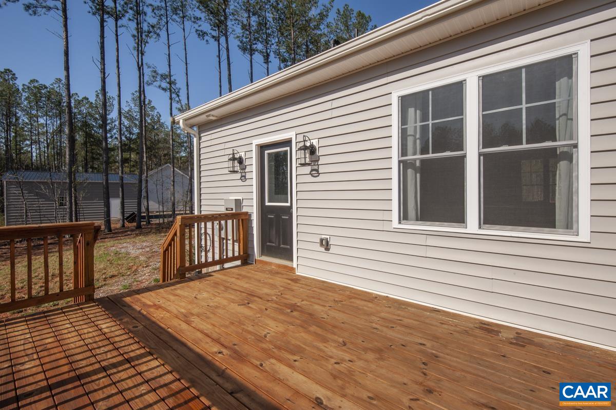 52 FOREST RIDGE LN