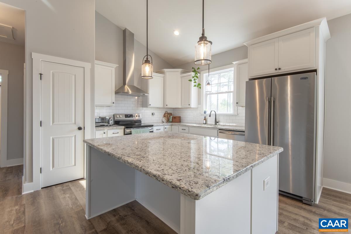52 FOREST RIDGE LN