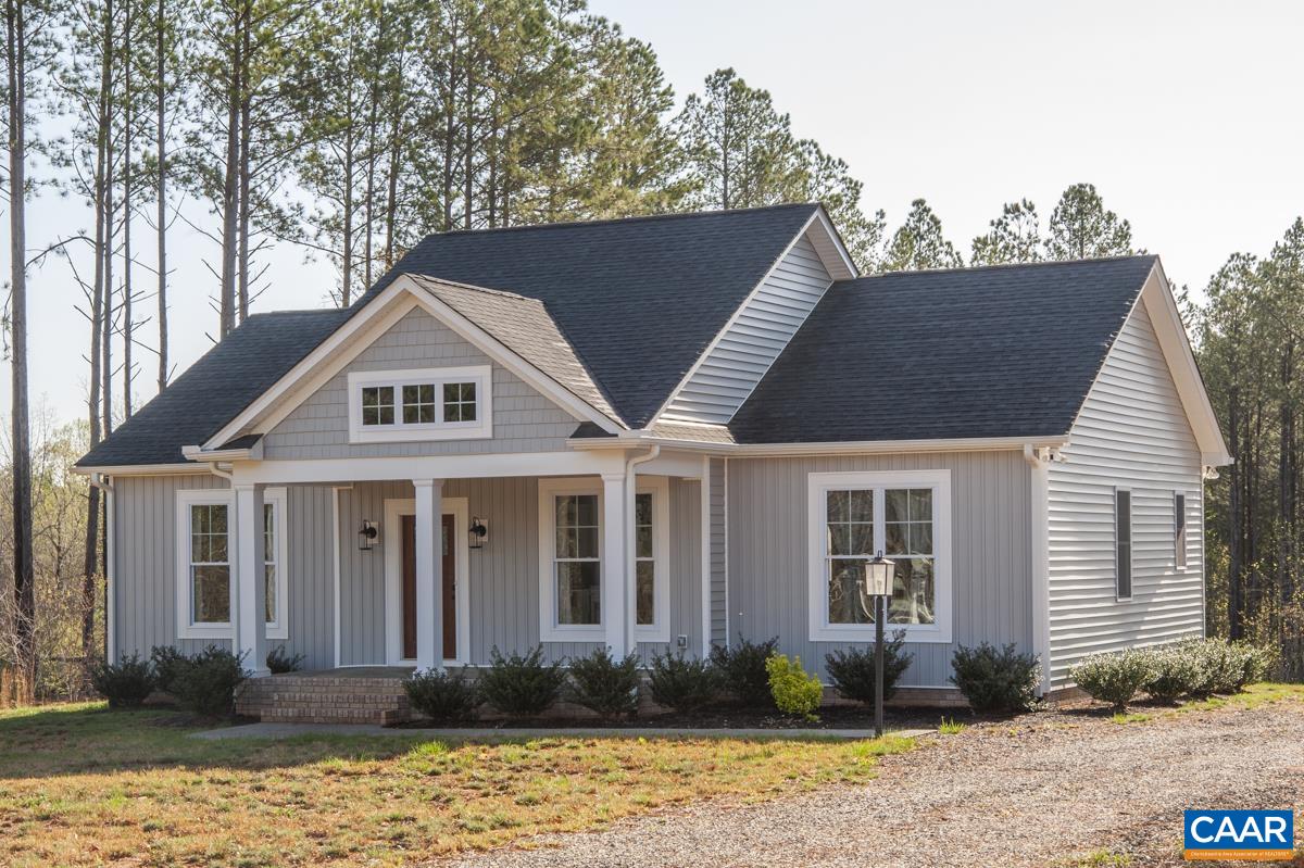52 FOREST RIDGE LN