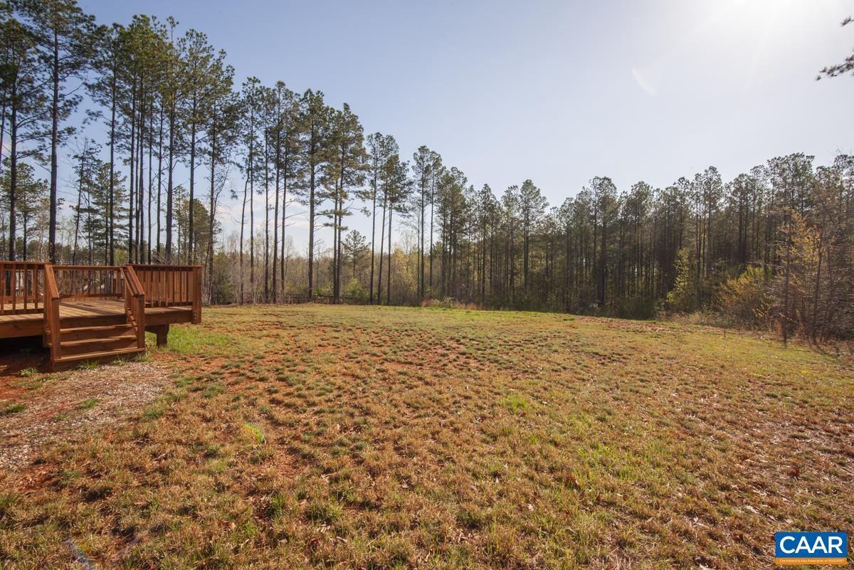 52 FOREST RIDGE LN