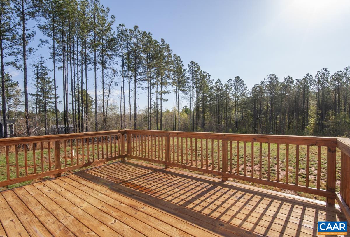 52 FOREST RIDGE LN