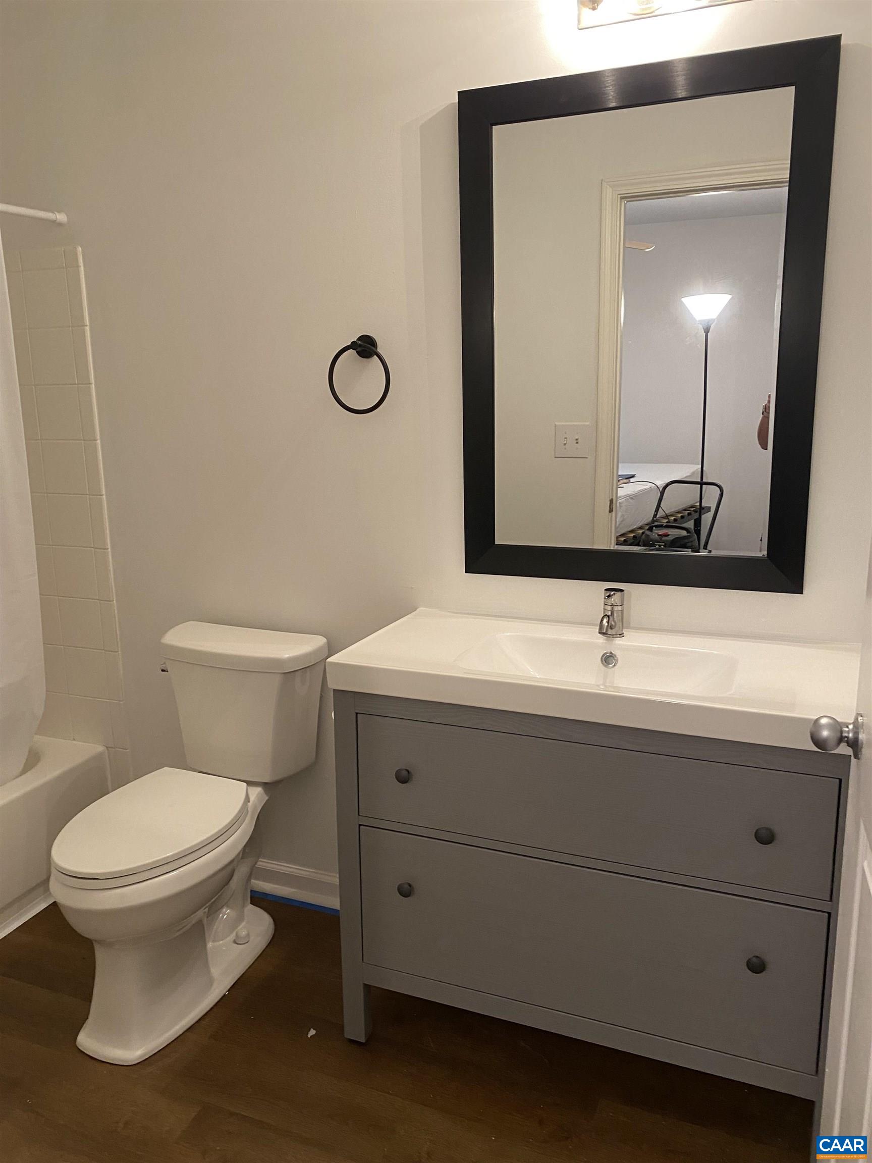 175 YELLOWSTONE DR Unit: 101