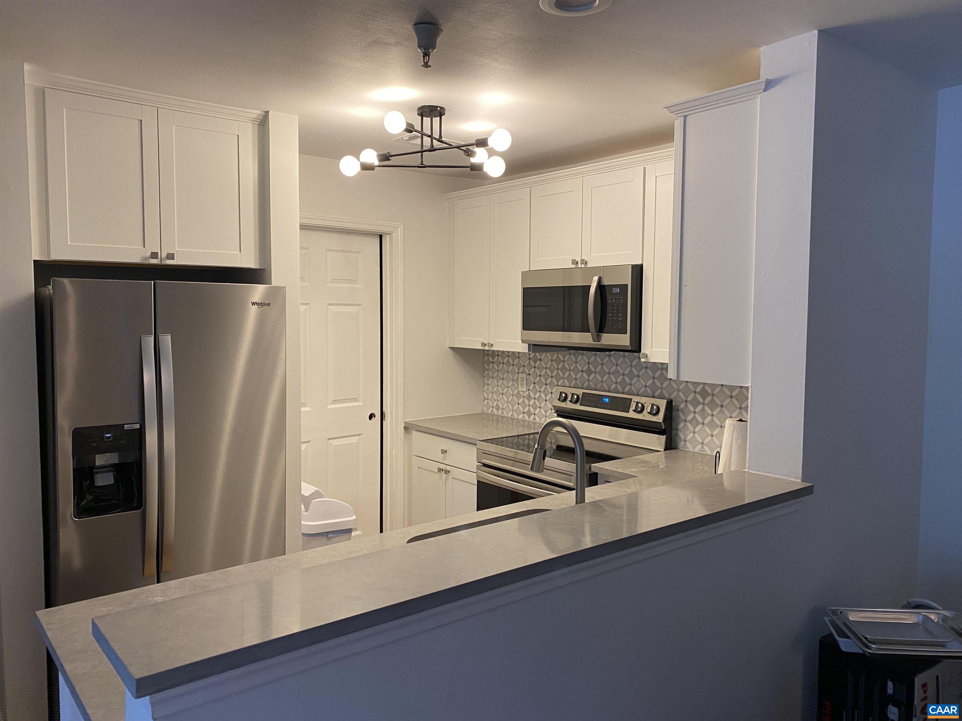 175 YELLOWSTONE DR Unit: 101