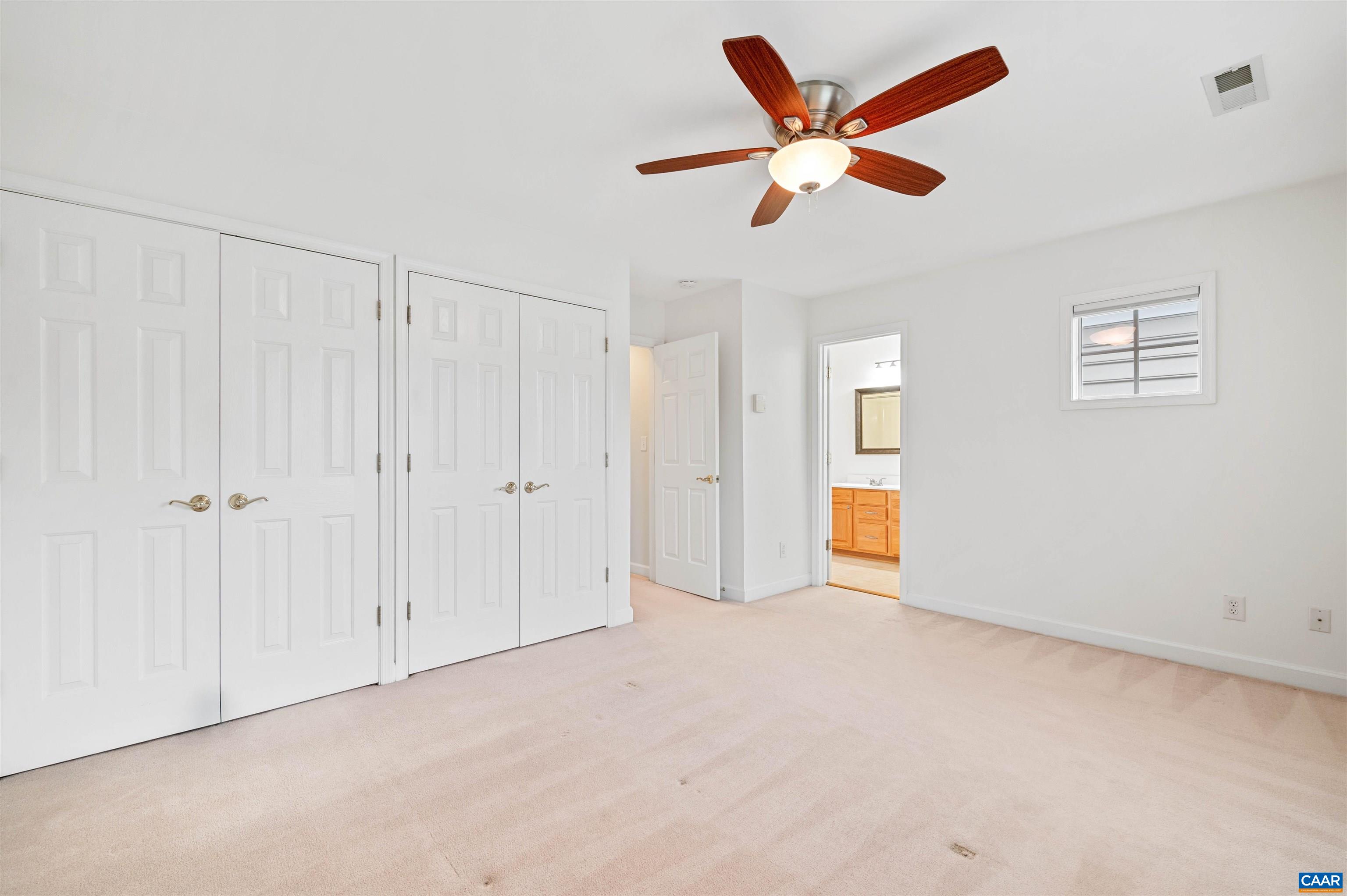2389 RAVENSWOOD CT