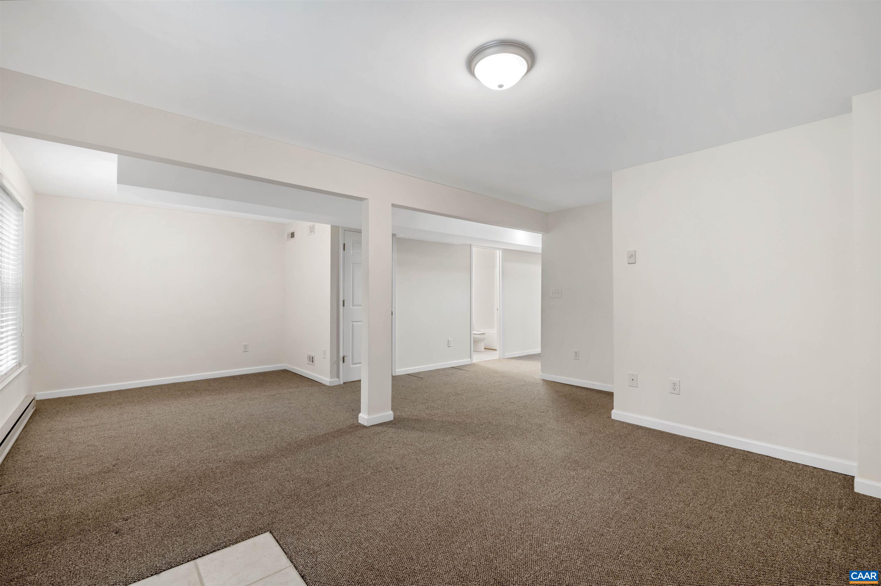 2389 RAVENSWOOD CT