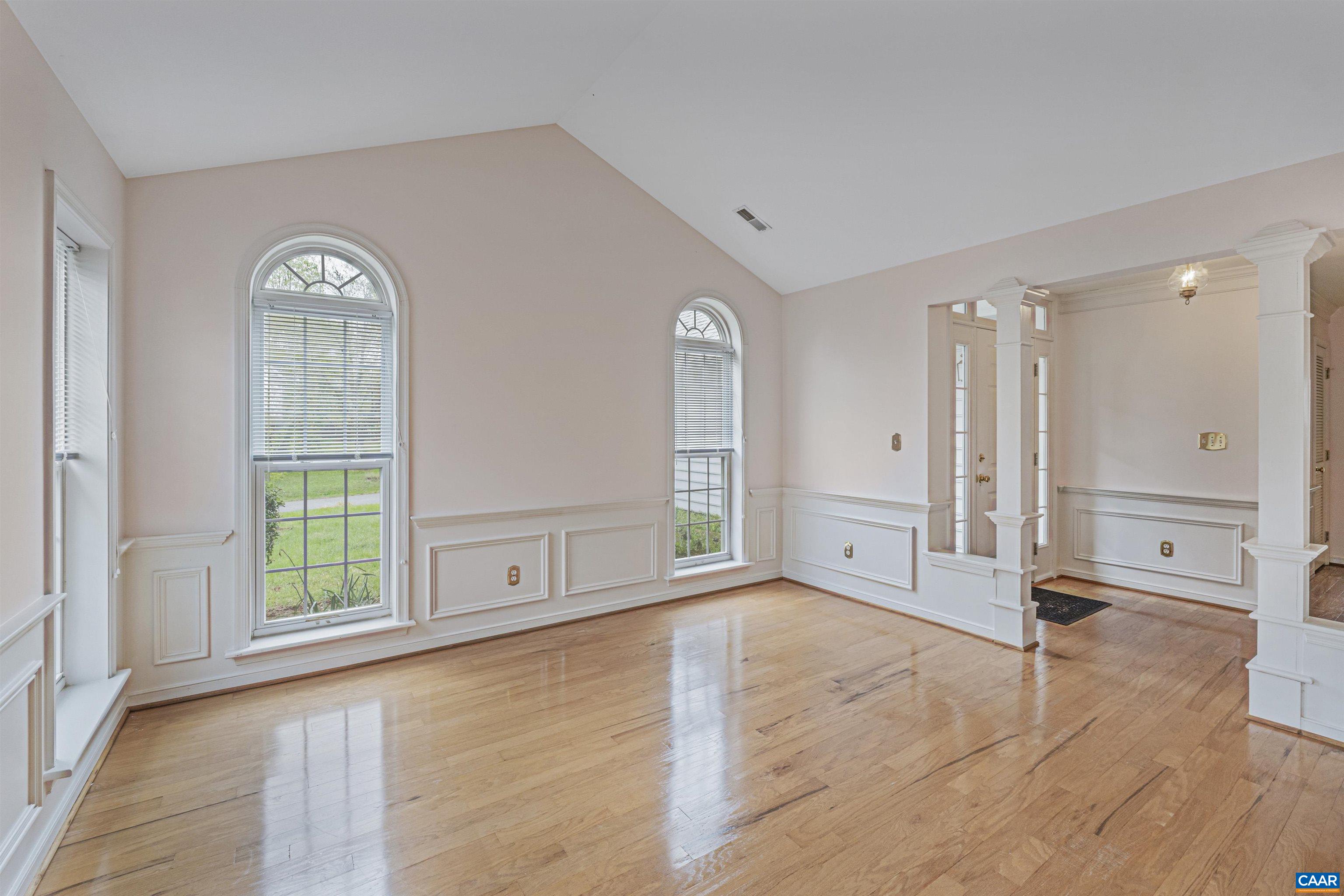1054 AUTUMN HILL CT