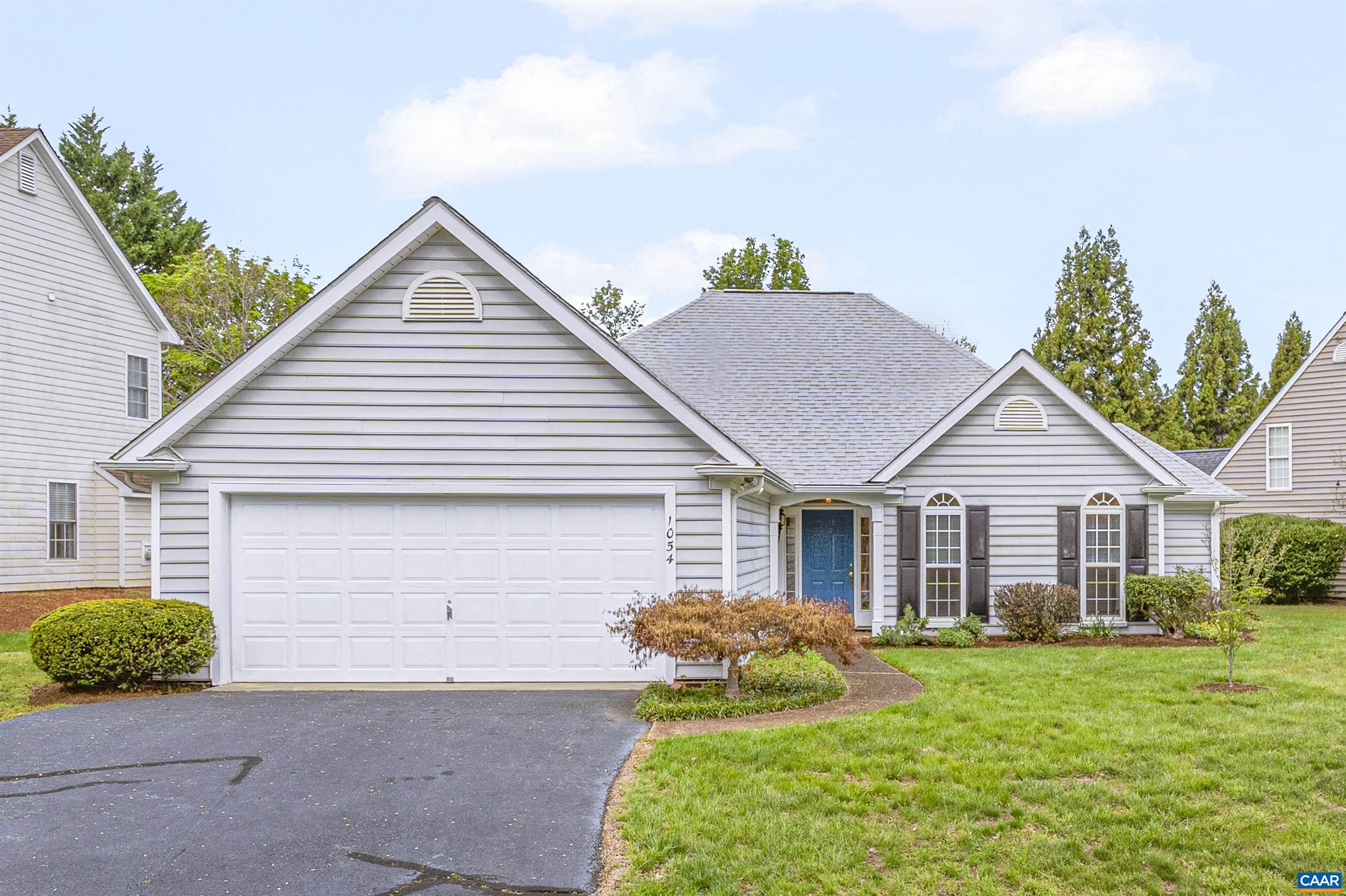 1054 AUTUMN HILL CT