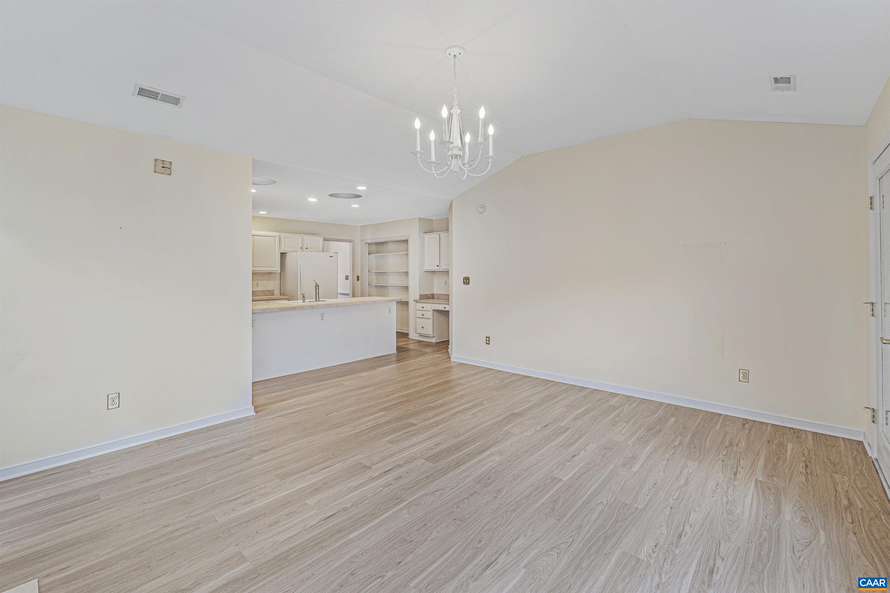 1054 AUTUMN HILL CT