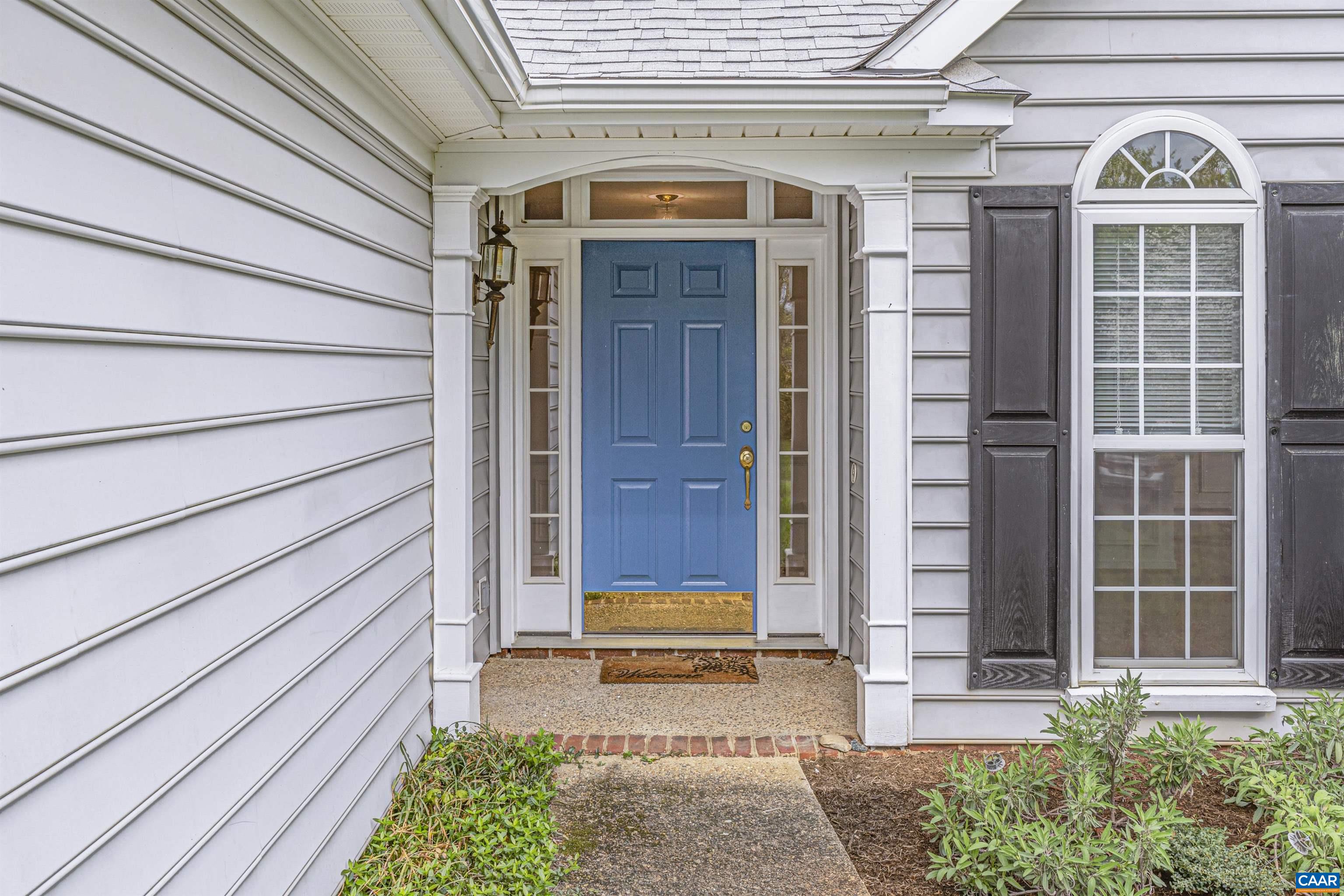 1054 AUTUMN HILL CT