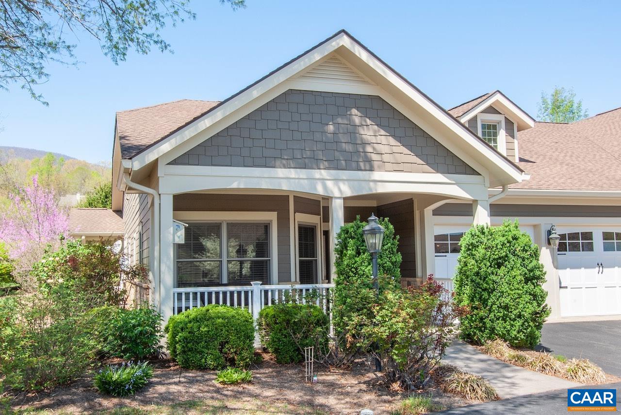 170 ROSEWOOD DR