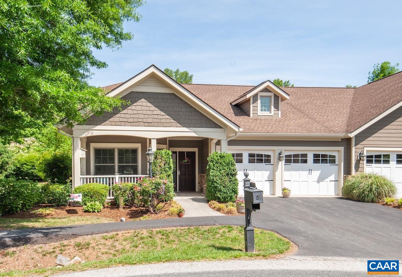 170 ROSEWOOD DR