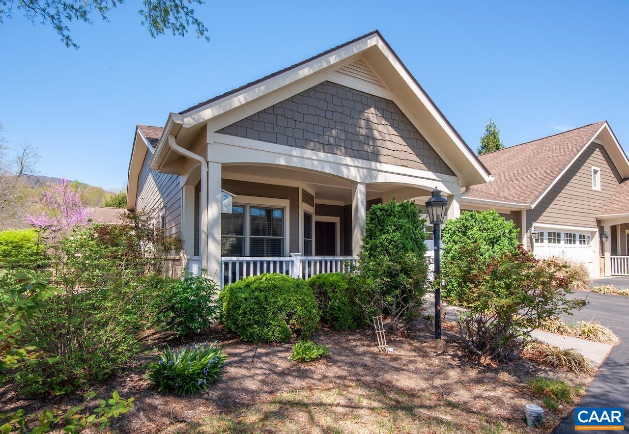 170 ROSEWOOD DR