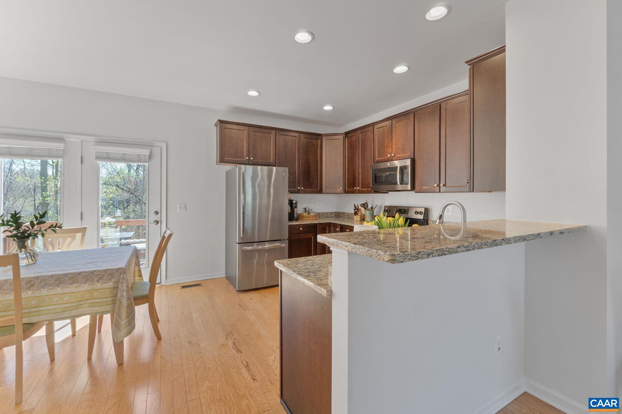 154 LONGWOOD DR