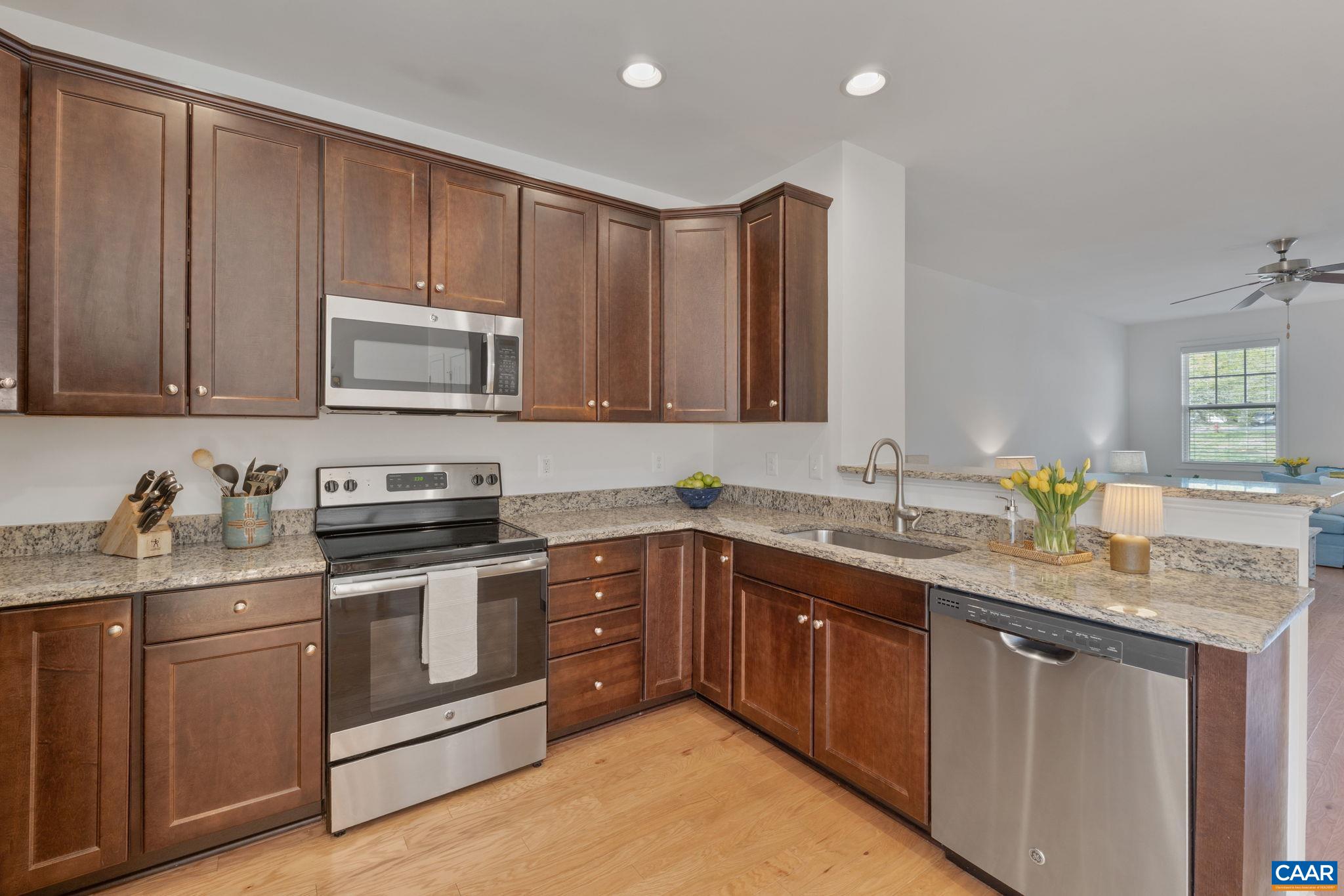 154 LONGWOOD DR