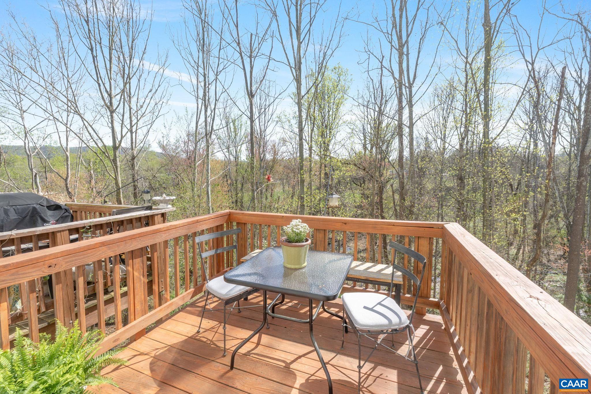 154 LONGWOOD DR
