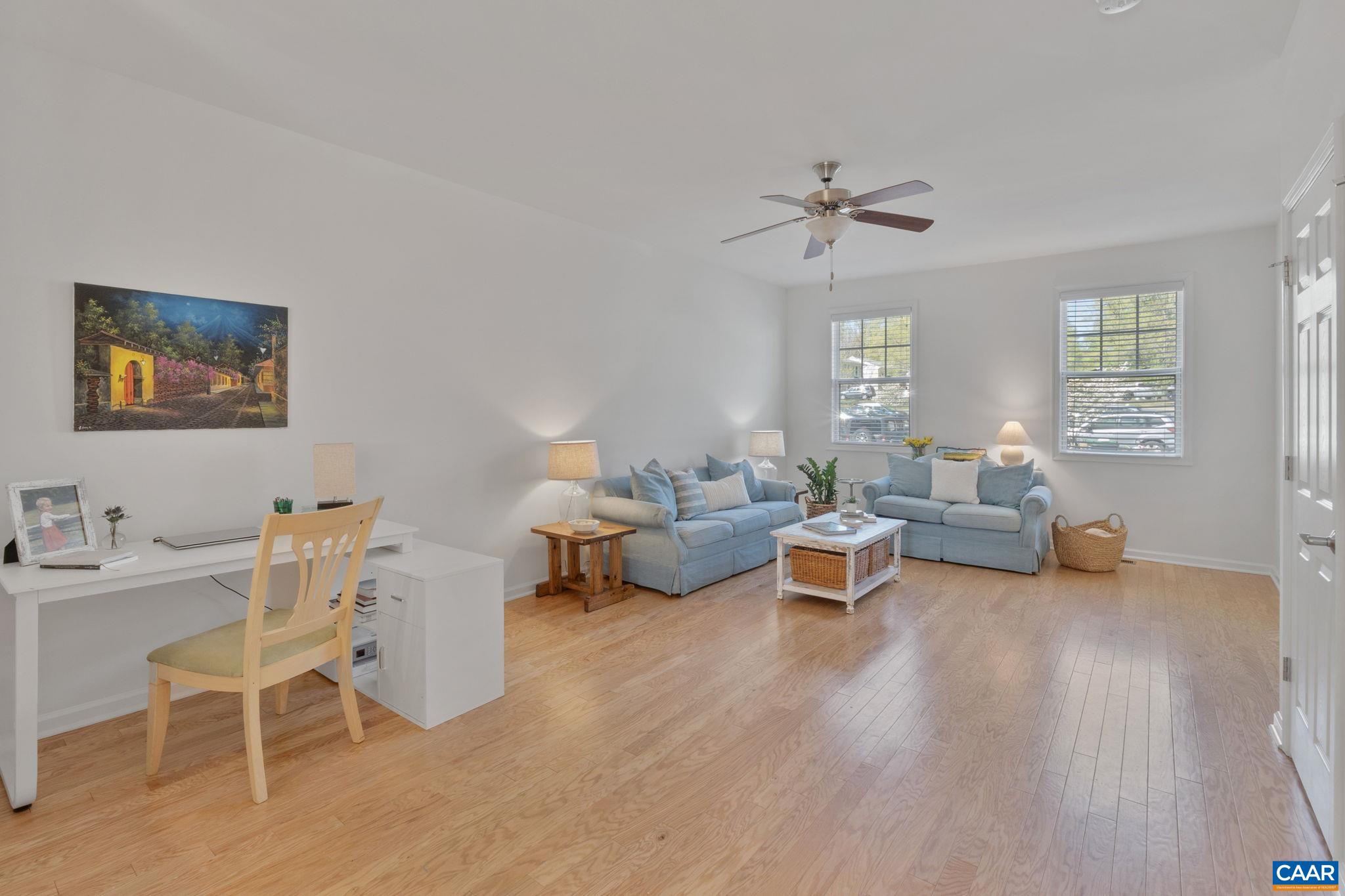 154 LONGWOOD DR