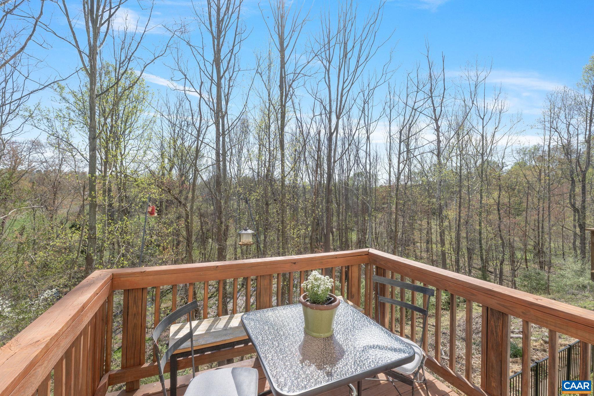 154 LONGWOOD DR