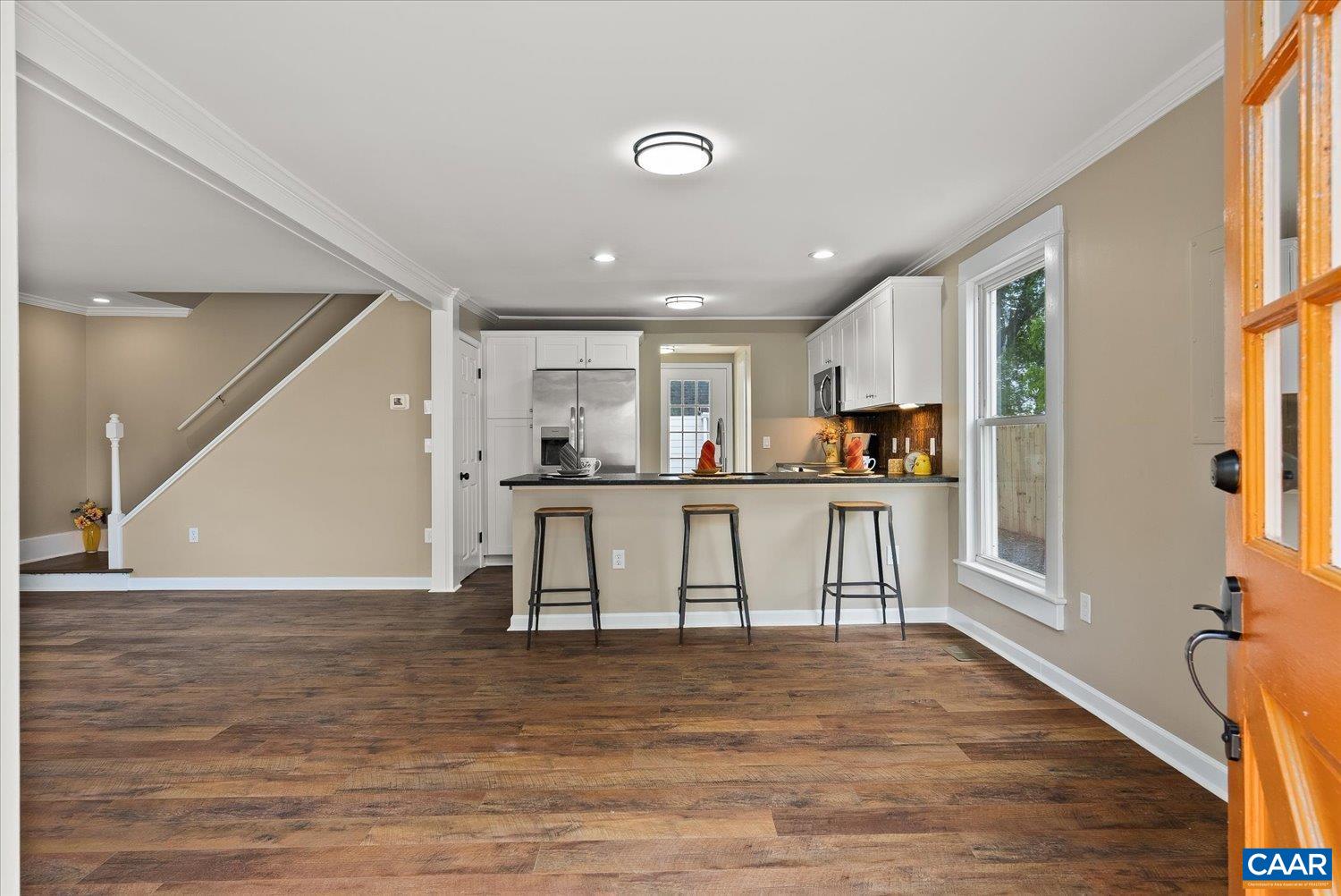 133 STRAITH ST