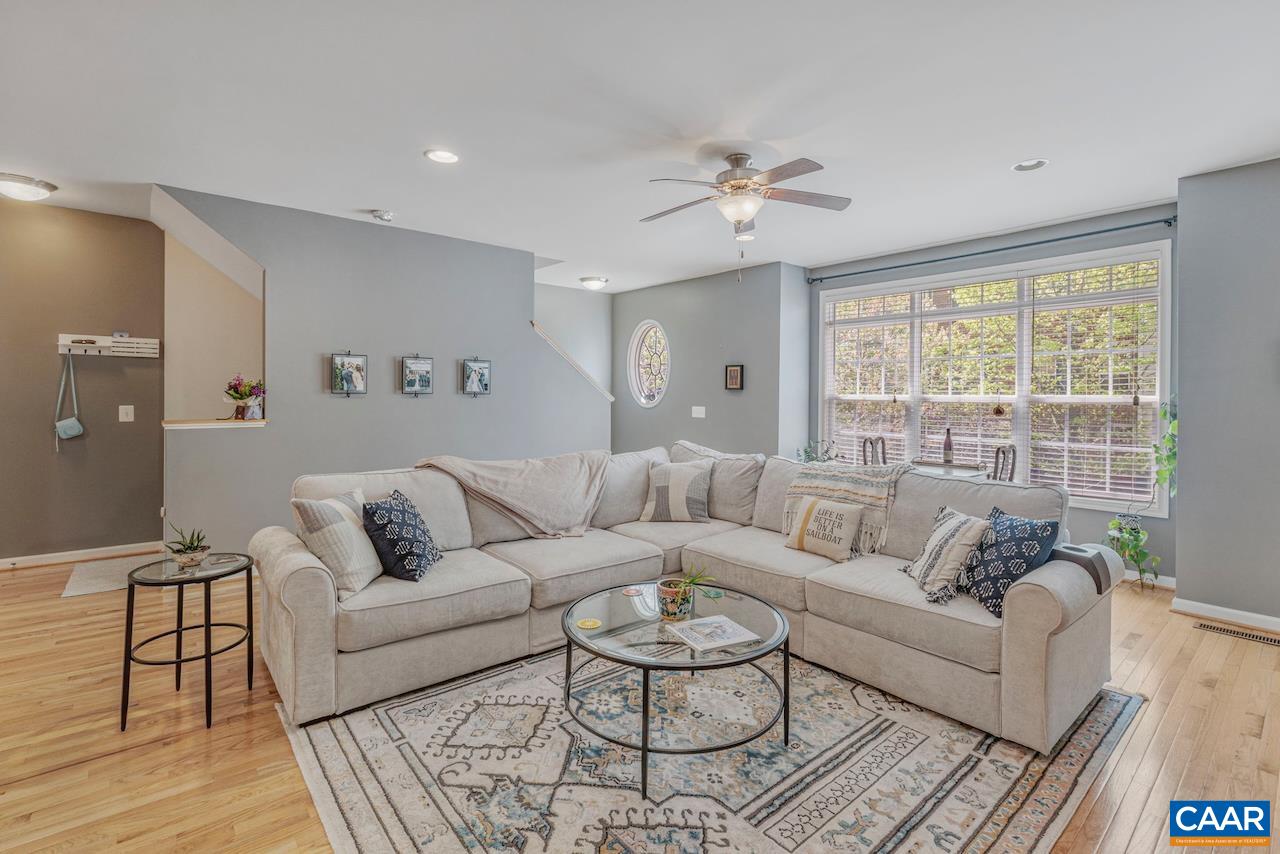 153 BROOKWOOD DR