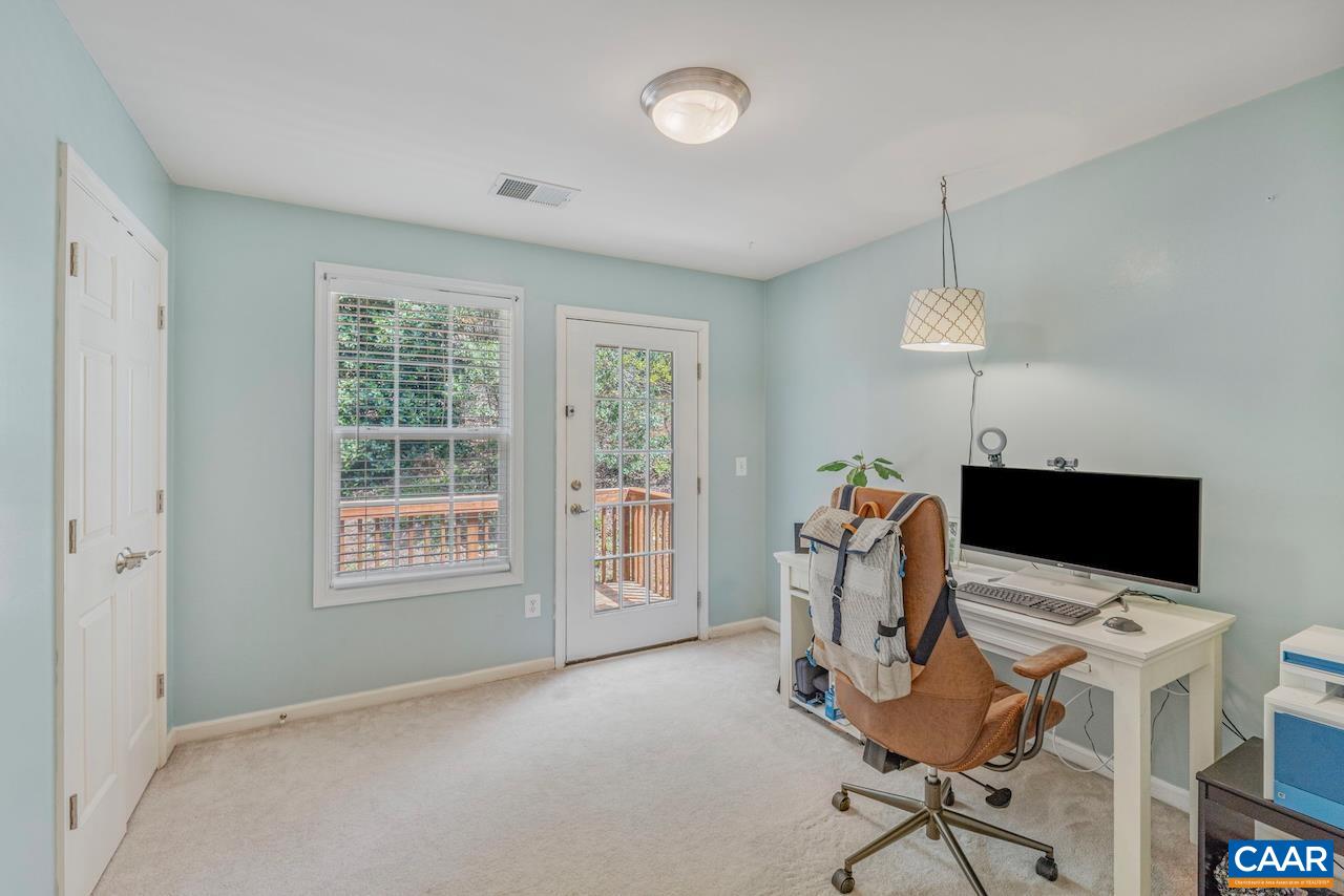 153 BROOKWOOD DR
