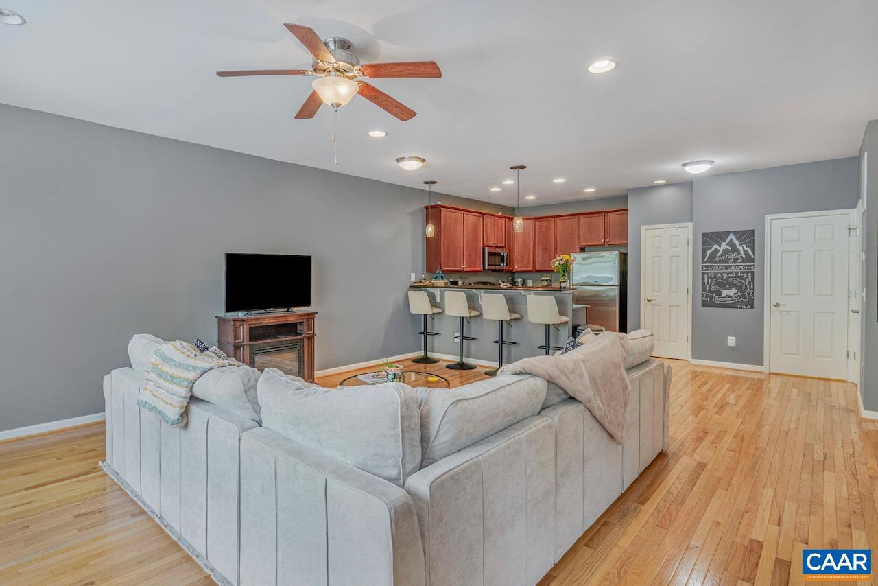153 BROOKWOOD DR