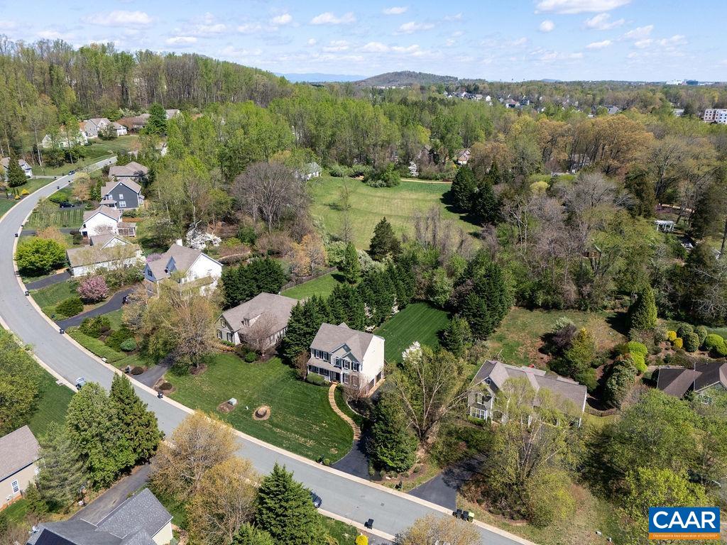 1425 SINGLETON LN