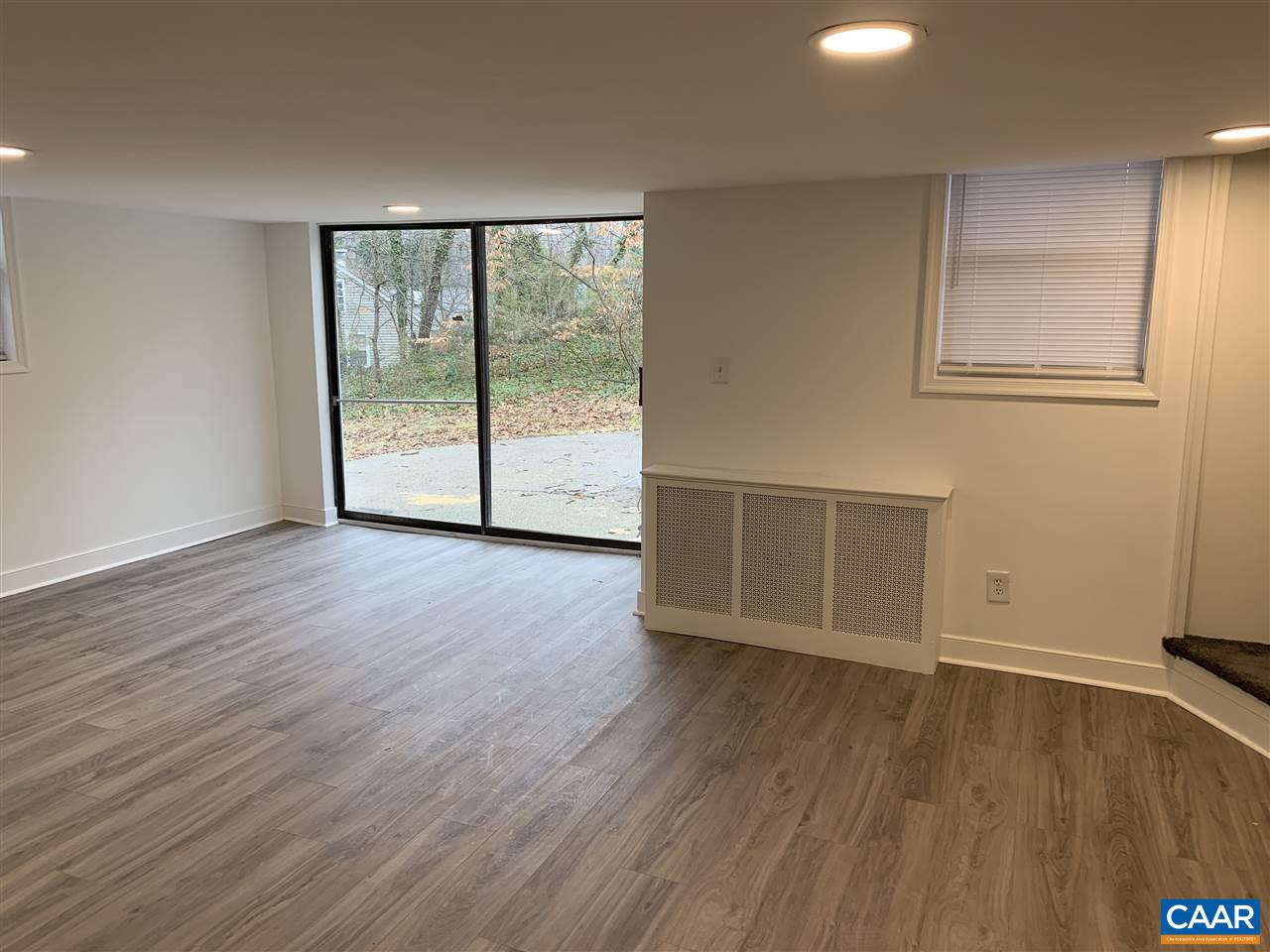 1613 DEL MAR DR